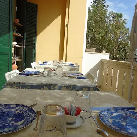 Couette-café Villino Vanzetti 1930 3*