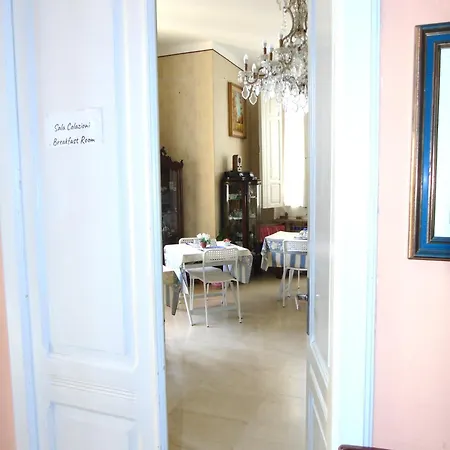 Villino Vanzetti 1930 B&B 칼리아리
