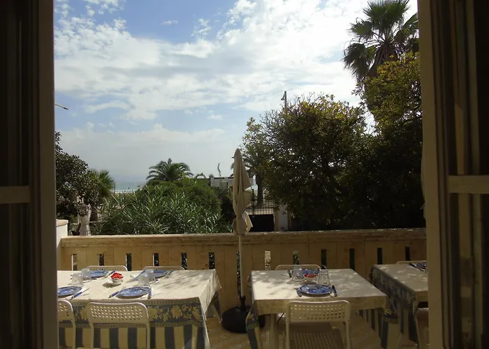 Villino Vanzetti 1930 3* كالياري